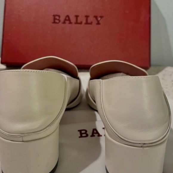 Bally “Janelle” loafers 2019. Elegant bone color. - Picture 5 of 7